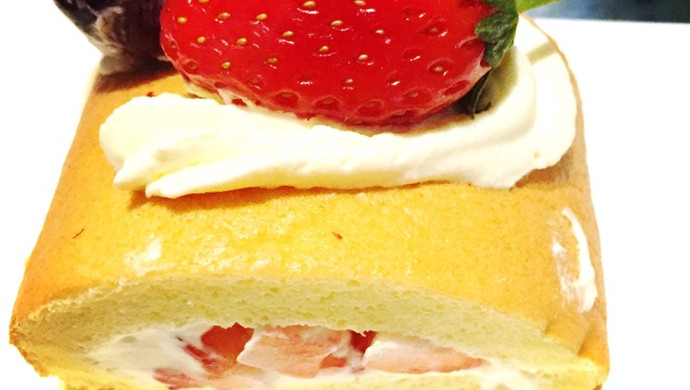 小四卷草莓蛋糕