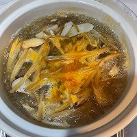 低脂虾仁蘑菇豆腐汤的做法图解4