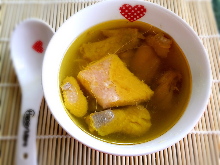 榴莲骨炖鸡汤的做法