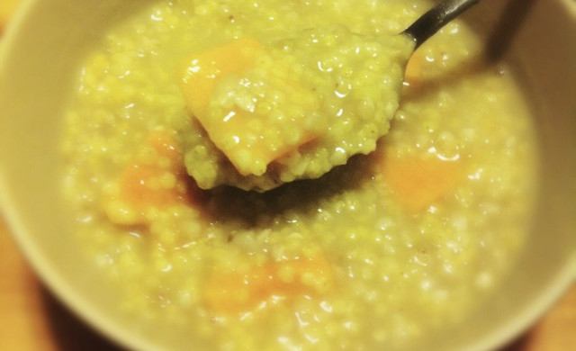 暖心养胃_小米荞麦红薯粥