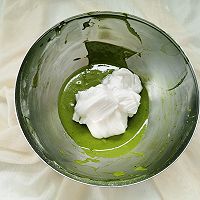 界界乐抹茶迷你纸杯蛋糕的做法图解6