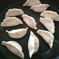 奶酪煎饺#我动了你的奶酪#的做法图解4
