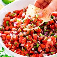 塔可饼一定要搭配的拌蔬菜丁pico de gallo