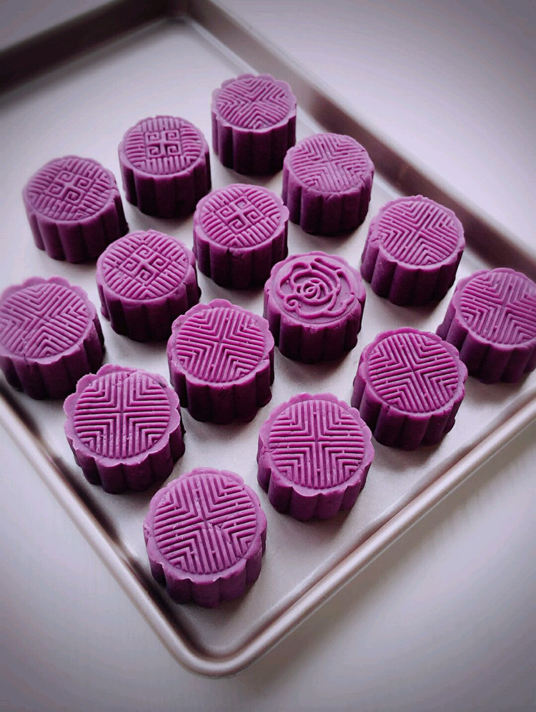 糯滑紫薯糕——裸月饼的做法