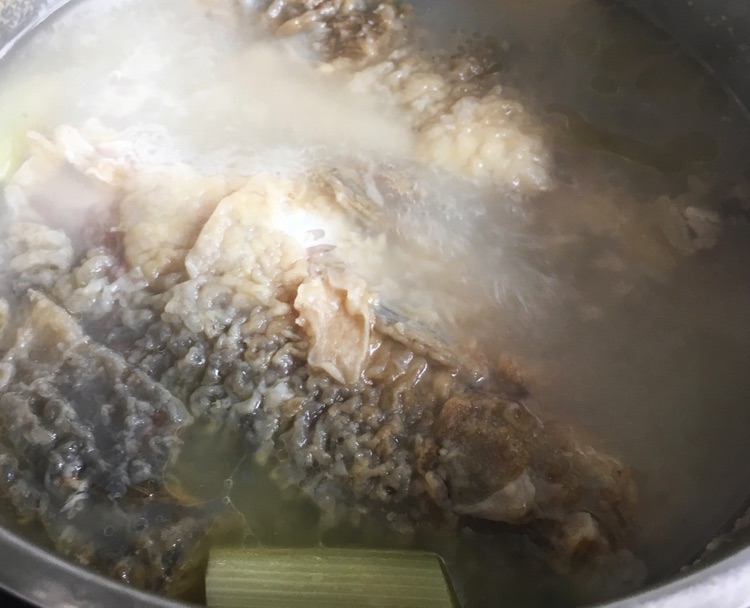 汤鲜鱼美无刺酸菜鱼的做法图解1