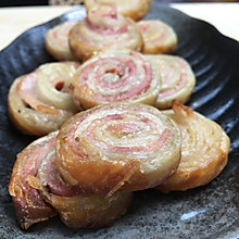 手抓饼培根卷教程，一口香酥的美味，手残党也可以做好。