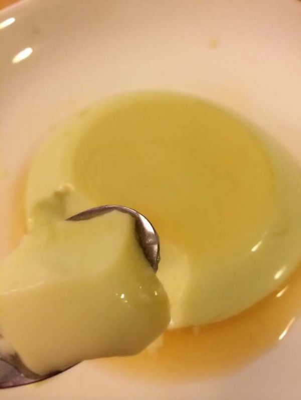 焦糖布丁（超级简单的方法）