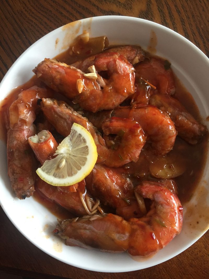 Spicy prawns in Thai style