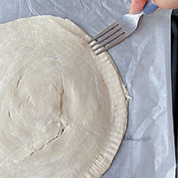 烘焙小白快手烤箱美食～爆浆拉丝紫薯芝士饼的做法图解5