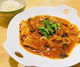 #西班牙橄榄中式创意菜#青黑橄榄/红酸汤 烧马面鱼的做法
