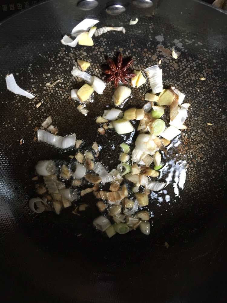 土豆烧牛肉的做法图解5
