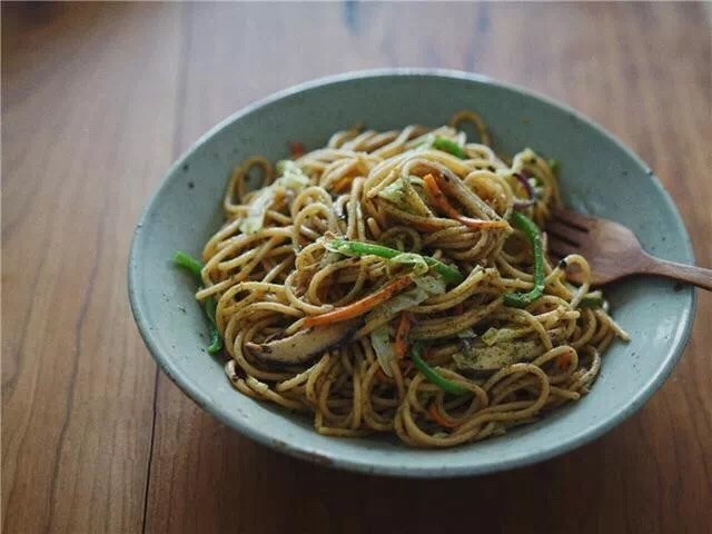 花生酱海苔意面的做法