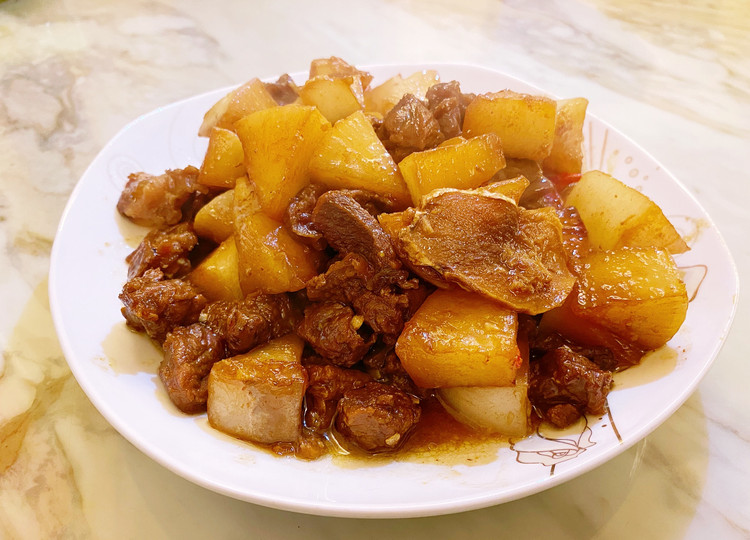 牛肉烧白萝卜的做法