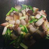 「土豆烧腊肉」的做法图解4