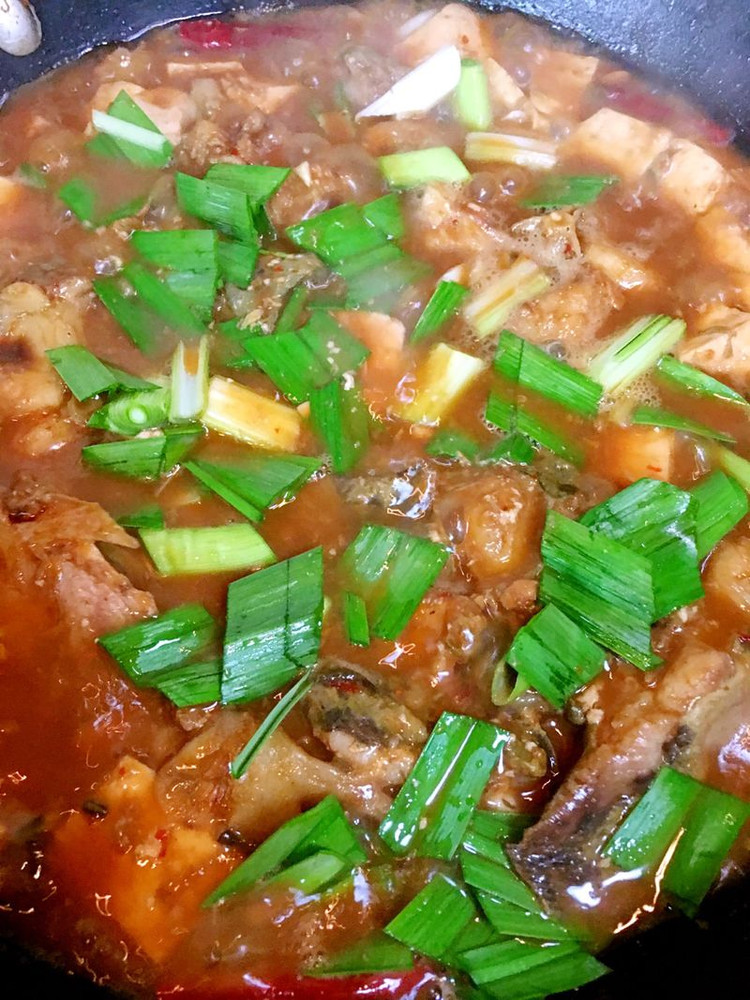 鲶鱼烧豆腐的做法