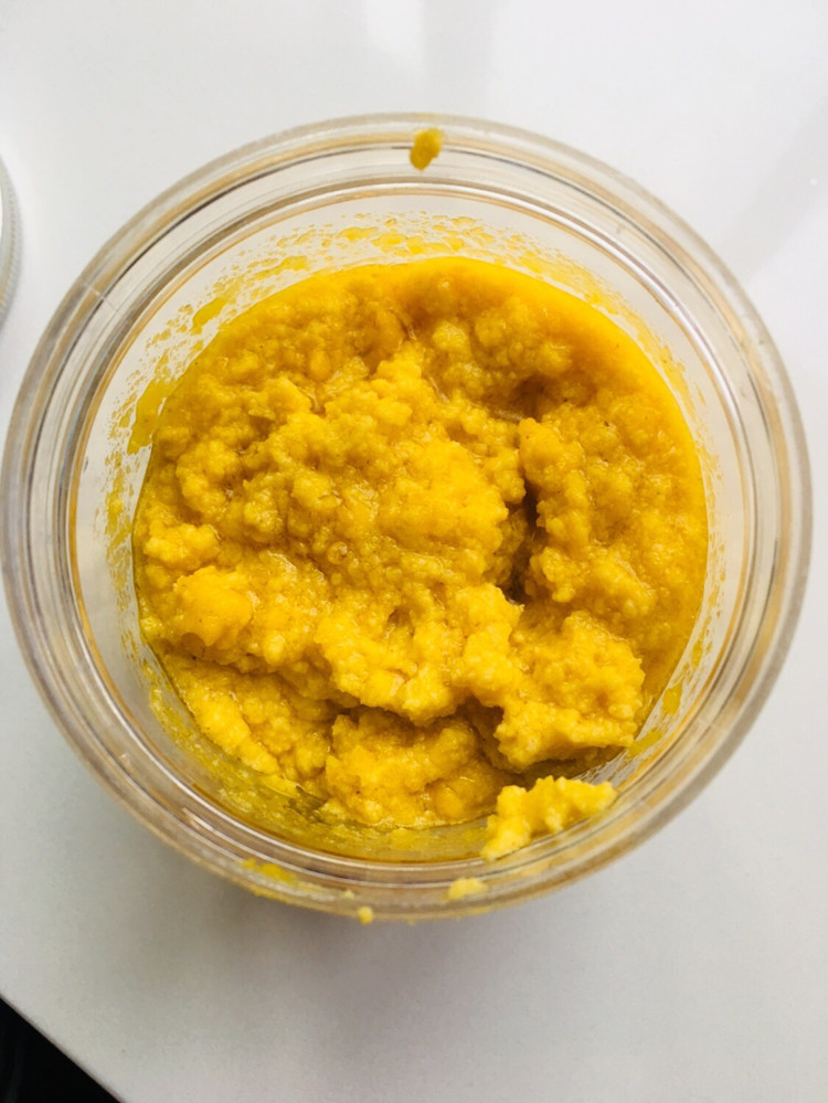 香香糯糯的咸蛋黄酱（简单的美味）的做法