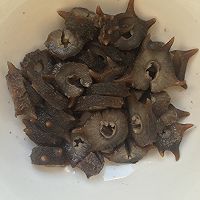 辽参小米营养粥的做法图解2