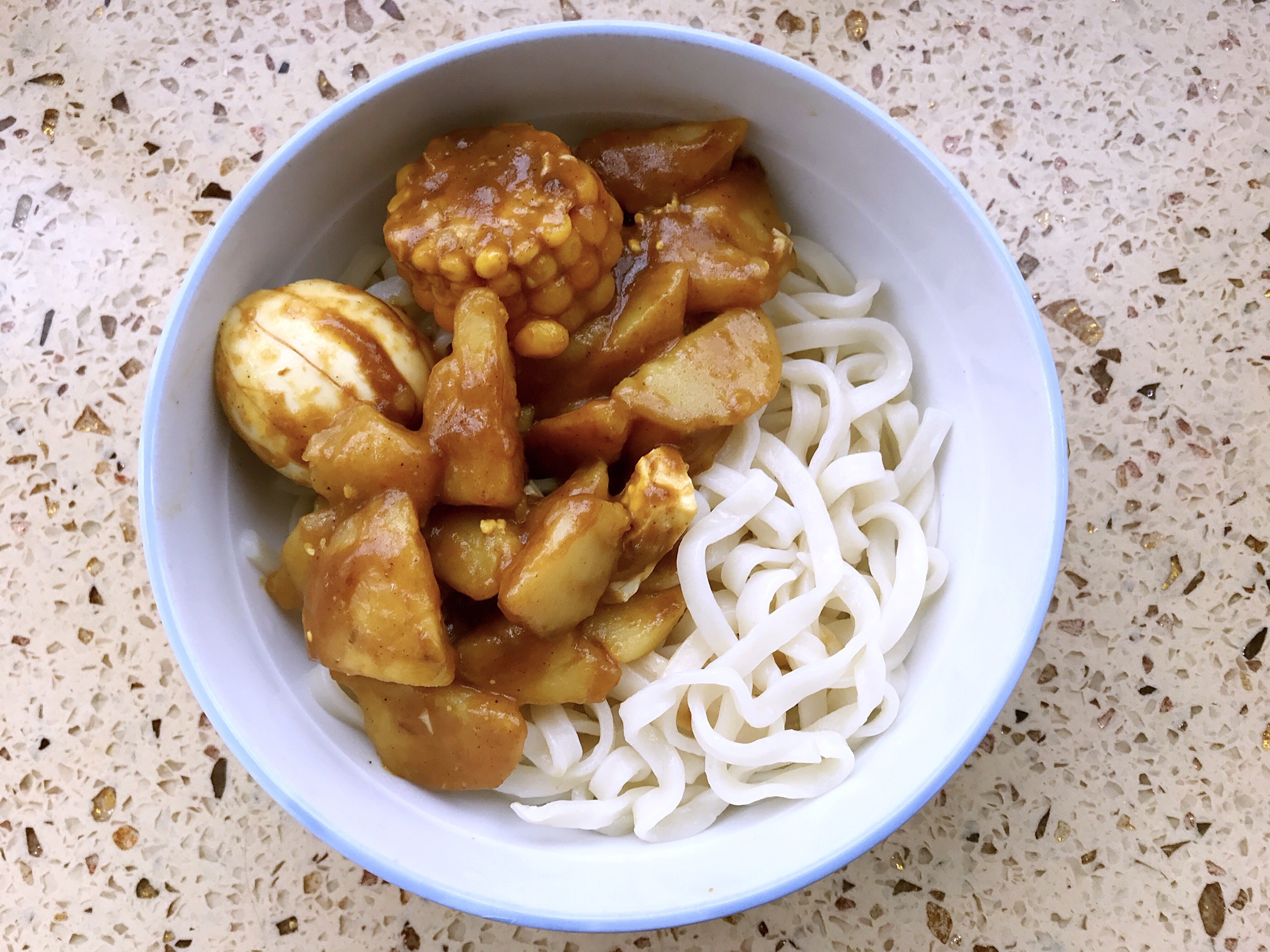 Curry plain noodles