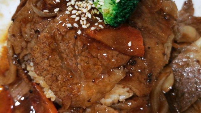 简单易学的美味-日式黑椒烧牛肉饭的做法