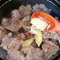 #金龙鱼橄调-橄想橄做#清炖牛排骨汤的做法图解6