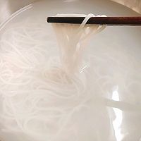 #鸡汁入家宴 感恩正当“食”#鸡汁肉沫米粉的做法图解2