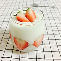 草莓酸奶麦片杯的做法图解6
