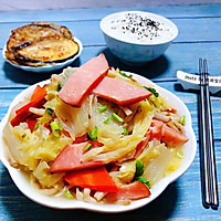 #憋在家里吃什么#火腿蟹味菇炖白菜的做法图解13