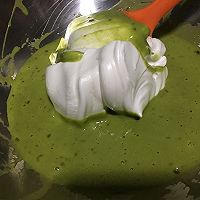 蔓越莓菠菜蛋糕卷的做法图解11