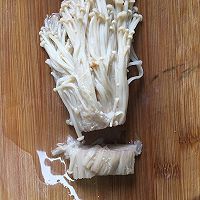 当熏肉遇上金针菇#优思明5.20 我爱0距离#的做法图解2