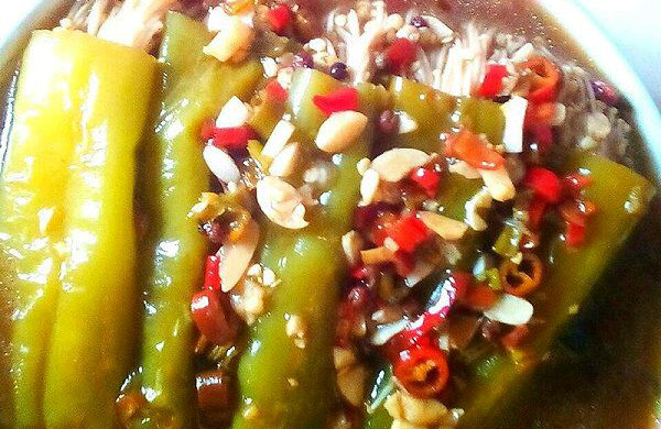 青椒酿金针菇（烧烤味）