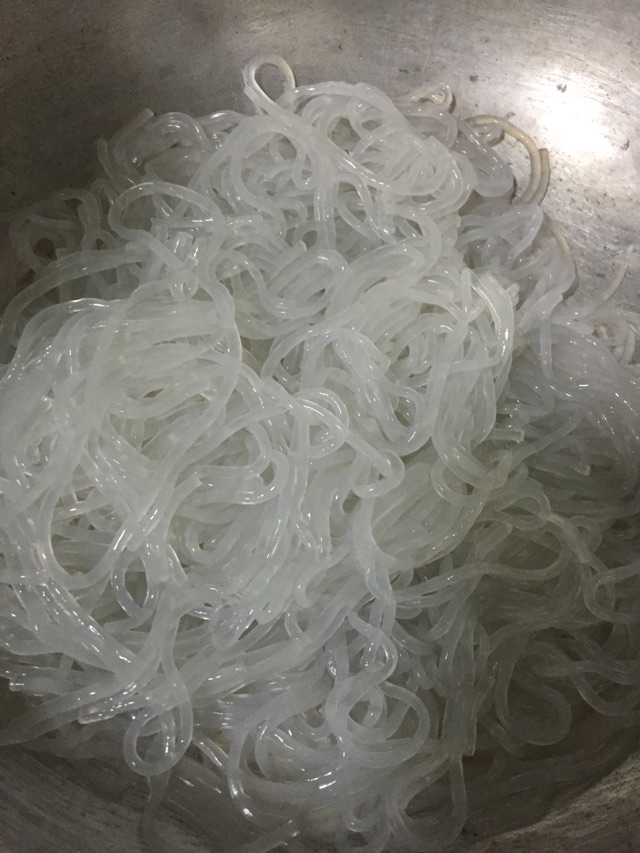 酸菜粉的做法图解2