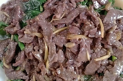 牛肉盖浇芥兰菜