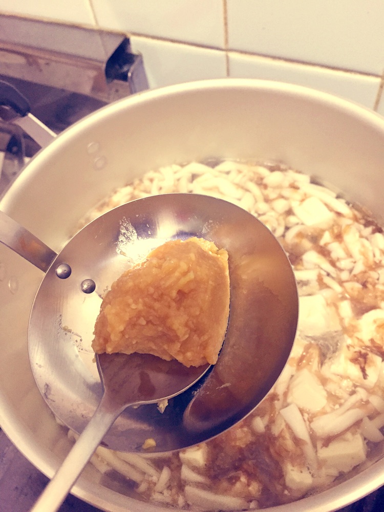 味增汤（豆腐白玉菇）146的做法图解6