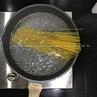 超级浓郁黑椒意粉的做法图解3