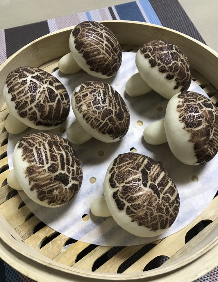 蘑菇馒头的做法