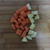 胡萝卜土豆咖喱面的做法图解1