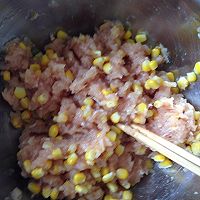 玉米鸡肉饼的做法图解2