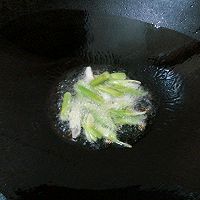 蒜苗烧豆腐#“宴”遇灵山  拈花品素#的做法图解4