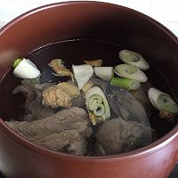 筒骨海带汤的做法图解10