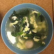 菠菜蛋花丸子汤