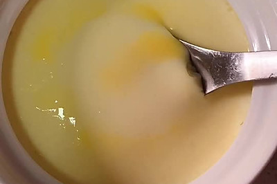 牛奶炖蛋（超嫩滑、简单，易学）