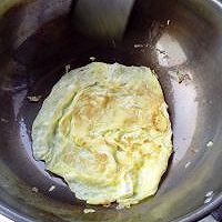 鸡蛋饼拌黄瓜的做法图解2