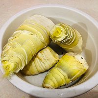 鲜甜脆嫩香的油焖春笋的做法图解2