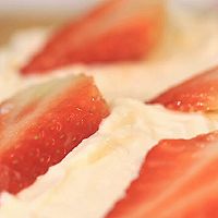 草莓奶油蛋糕—迷迭香的做法图解13