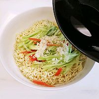 方便面的神仙吃法～雪碧拌方便面的做法图解6