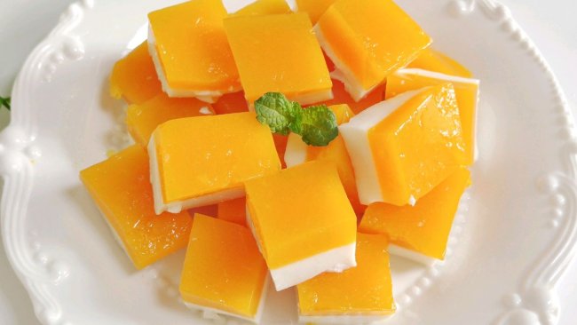 入口即化❗️夏日必备甜品❗️芒果牛奶冻的做法