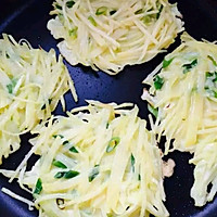 土豆饼的做法图解3
