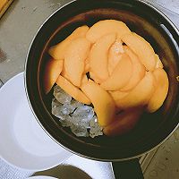 糖水黄桃的做法图解2