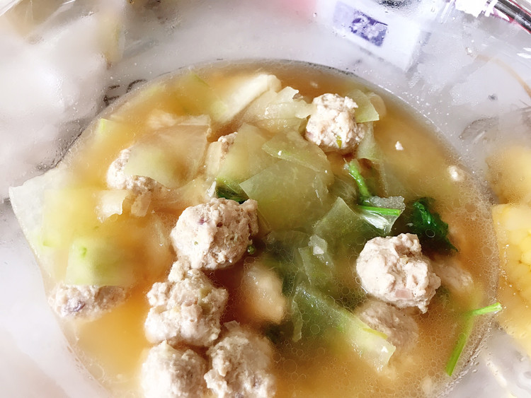 冬瓜肉丸汤的做法