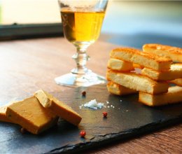 法式鹅肝酱配黄油面包＃一起吃西餐＃的做法